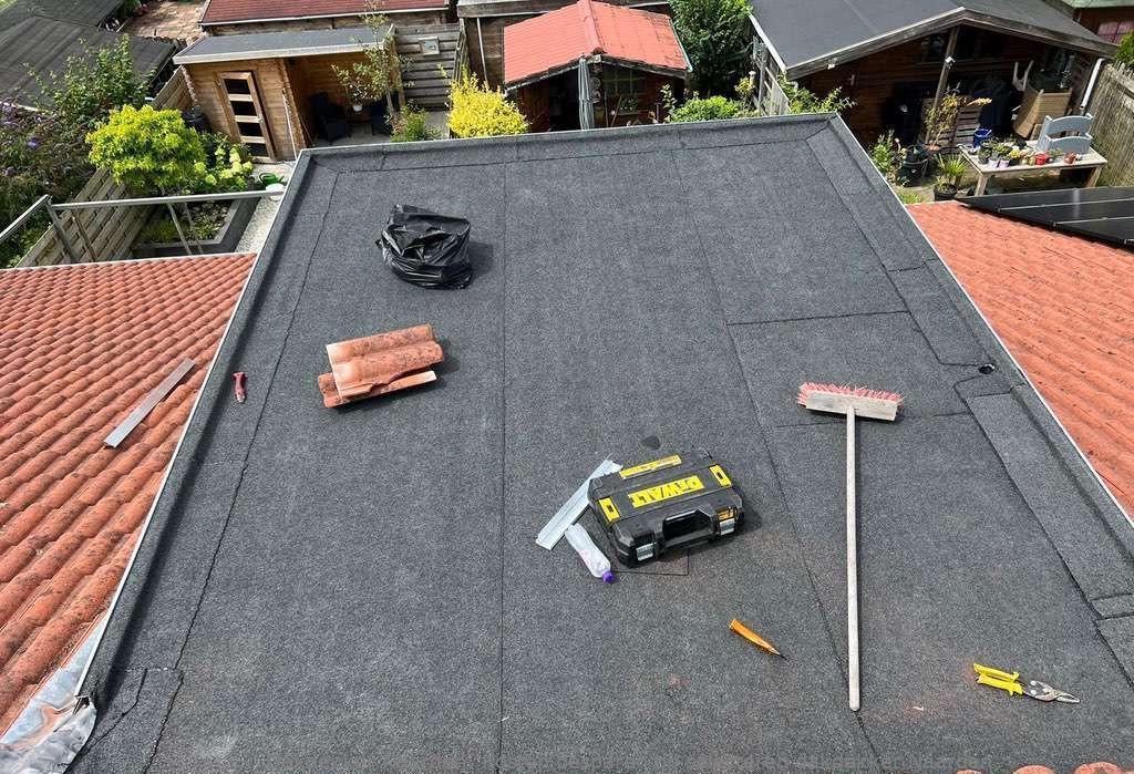 Kosten Besparen Bij Selecteren Dakdekker Naarden